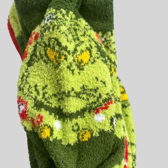 Grinch Warm Fuzzy Socks Women Christmas NEW - Picture 3 of 6